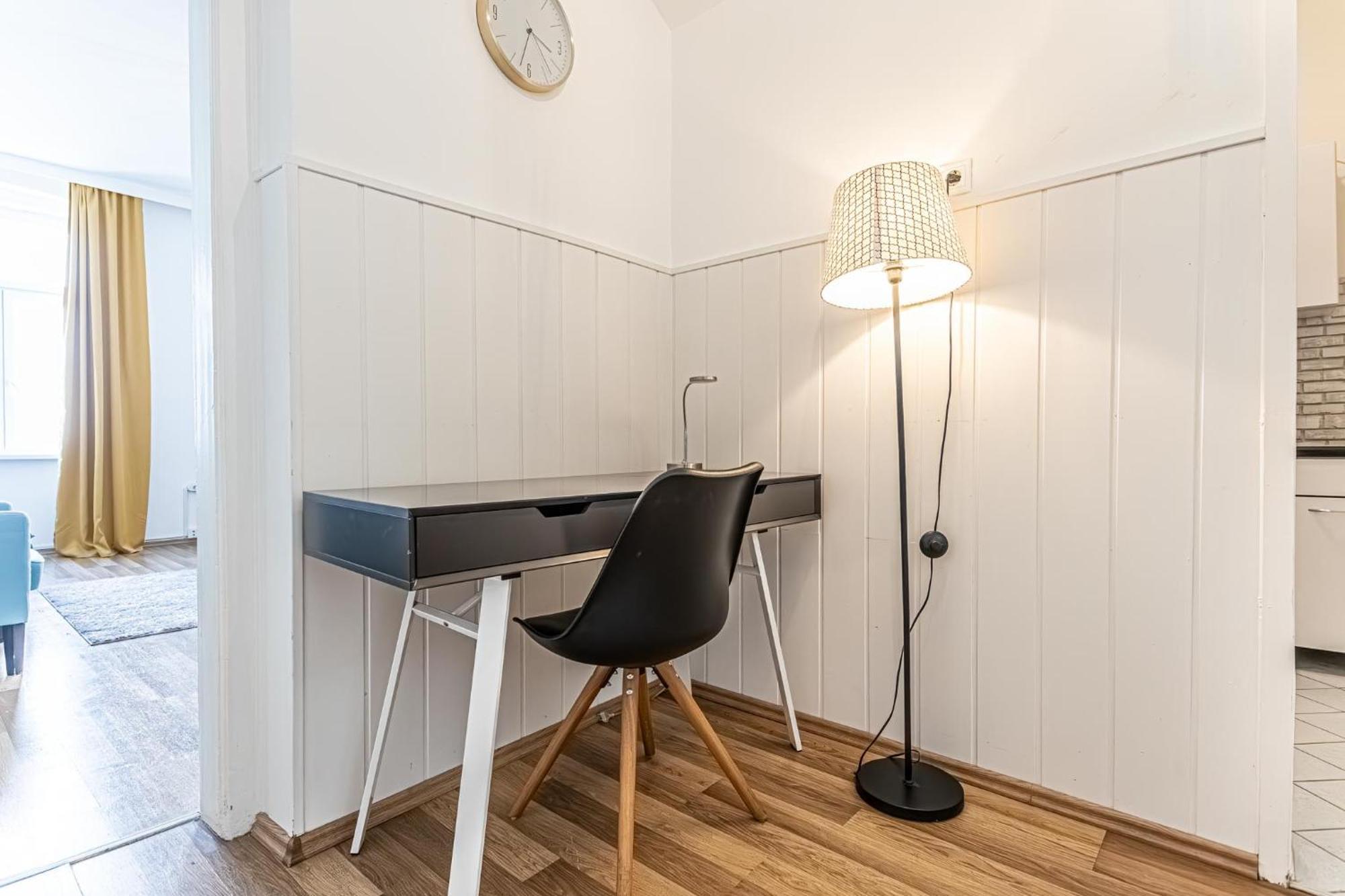 Explore Vienna: 1Br Retreat Near Westbahnhof Exterior foto
